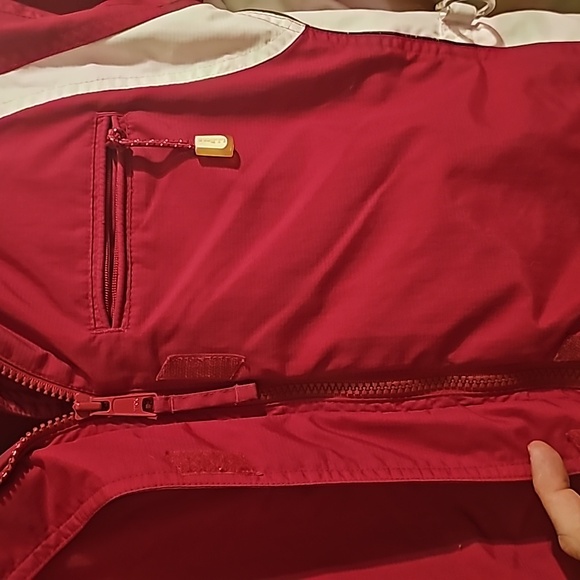 L.L. Bean girls 14/16 winter jacket with hood - Picture 3 of 7